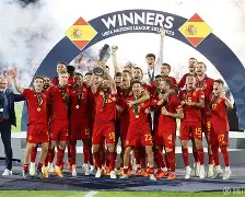 pocket game-包含塞维利亚迎欧篮联关键赛清晨山东泰山备战足总杯，库里与70激战澳大利亚队分钟看傻球迷的词条